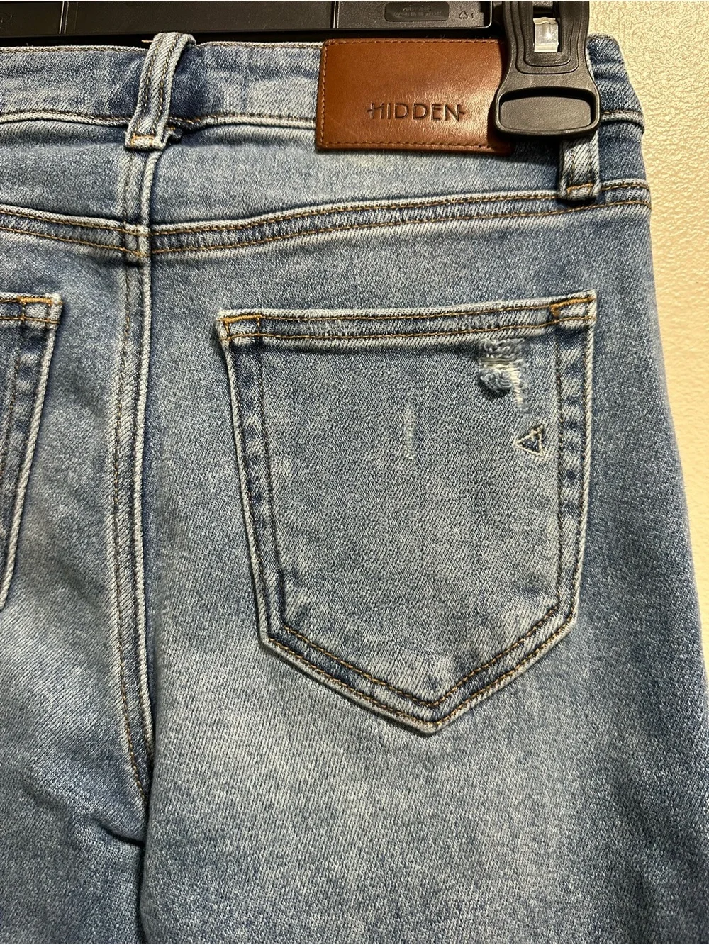 Women’s Hidden Distressed High Rise Mom Jeans